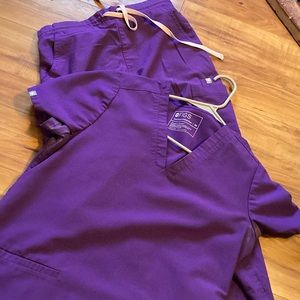 FIGS Scrub Set XS Purple